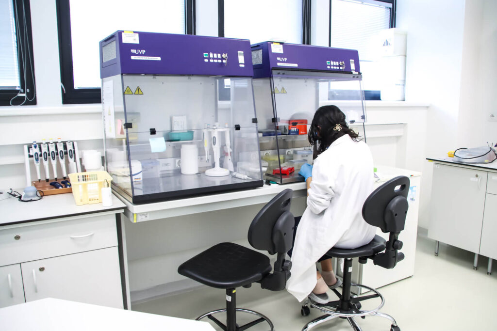 PCR Box