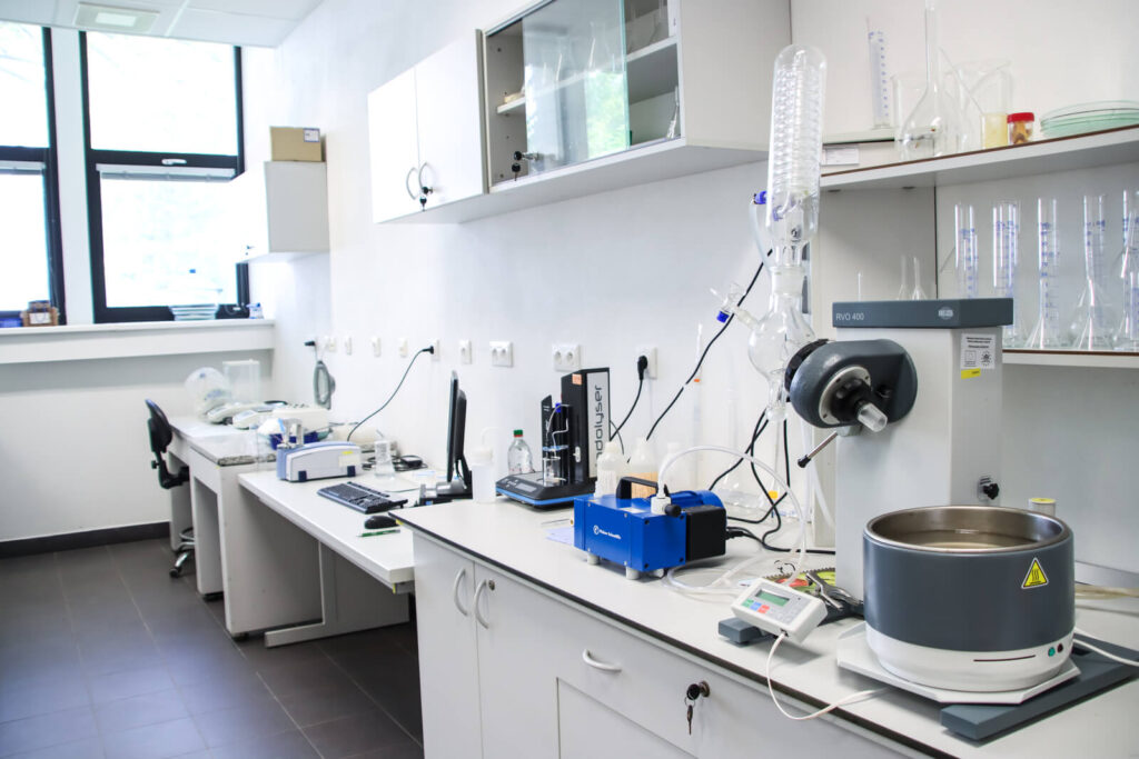 Analytical part of the laboratory.